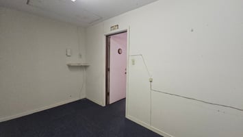 30098984