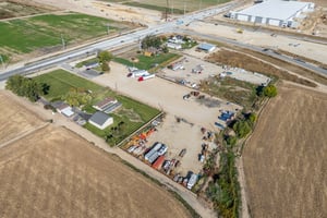 30105530