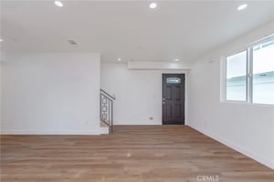 30136163