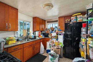 30225090