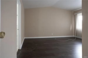 30584391