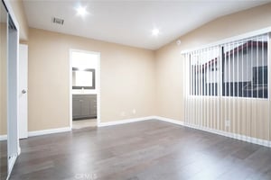 30584406
