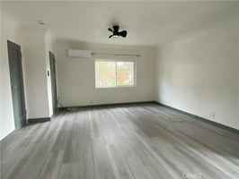 30608243