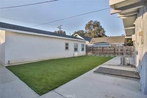 30609904