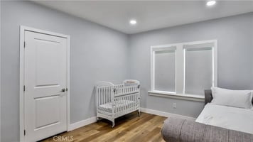 31377195