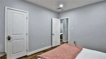 30609866