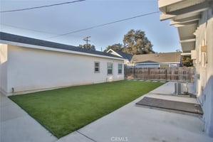31741828