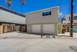 30672081