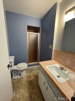 31589660