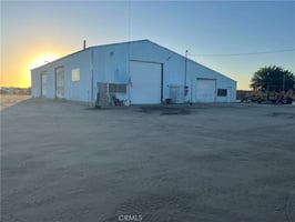 30715804