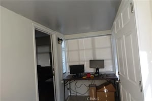31764542