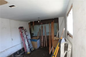 31764529
