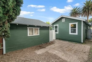 32902672
