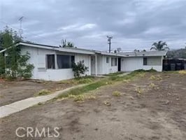 31590425