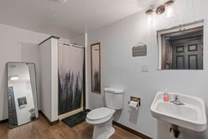30793307