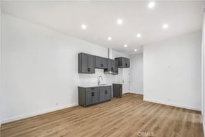 31632509