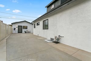 31608939