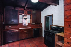 30794894