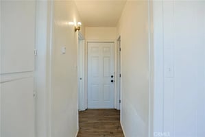 32983185