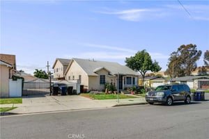 31181185