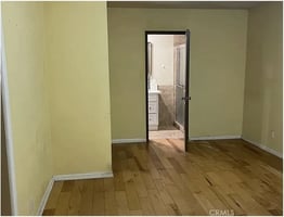 32932516