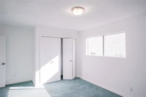 30819524