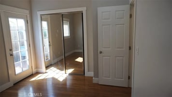32979960