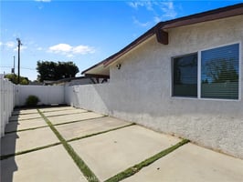 32207570