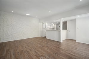 31624571
