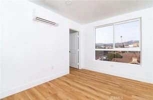 31300978