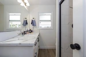 30846294