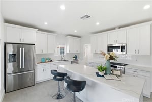 30852315