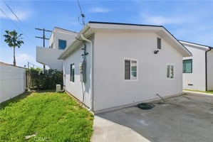 32700543