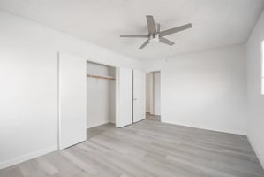 30852351