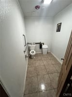 30872253