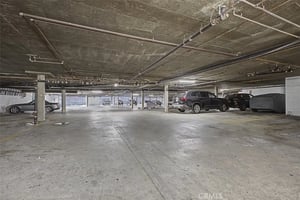 31647865