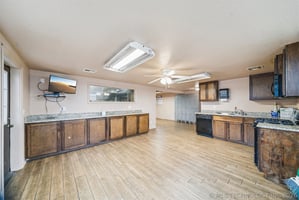 30891542