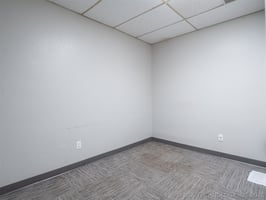 32945609