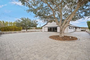 30899672