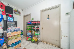 30900486