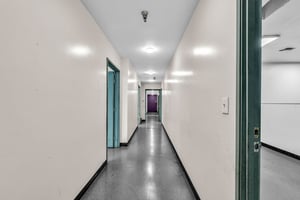 30900633