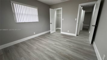 30923424