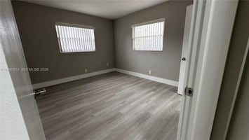 30923425