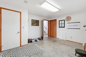 30943096
