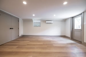 31084753
