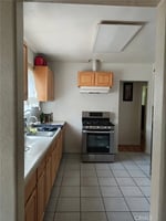 31610318
