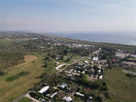 33580535
