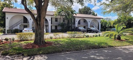 33452422