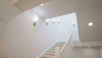31078056