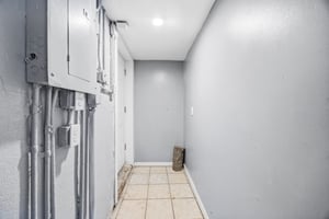 31095104